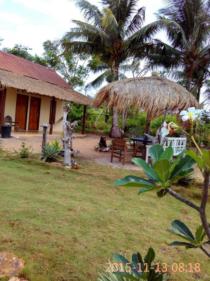 Asari Timo Cottage Karimunjawa Esterno foto
