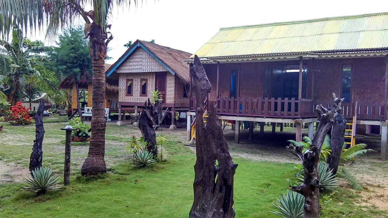 Asari Timo Cottage Karimunjawa Esterno foto